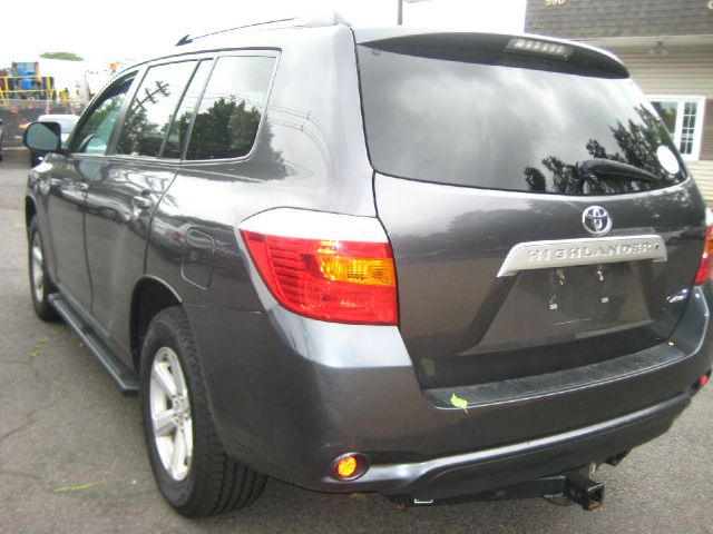2010 Toyota Highlander EX-L W/ DVD System