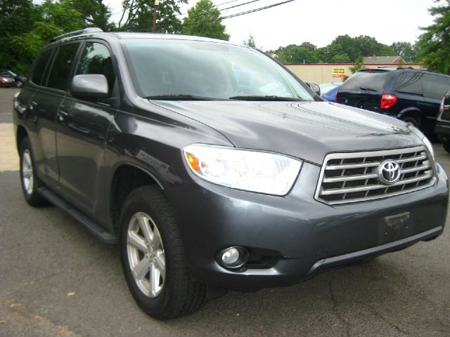 2010 Toyota Highlander EX-L W/ DVD System