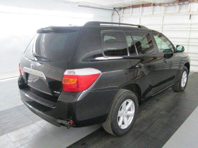 2010 Toyota Highlander Elk Conversion Van