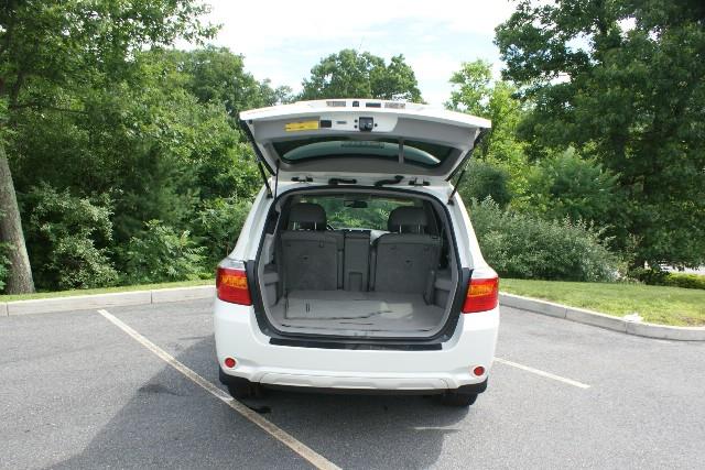 2010 Toyota Highlander Ext. Cab 6.5-ft. Bed 4WD