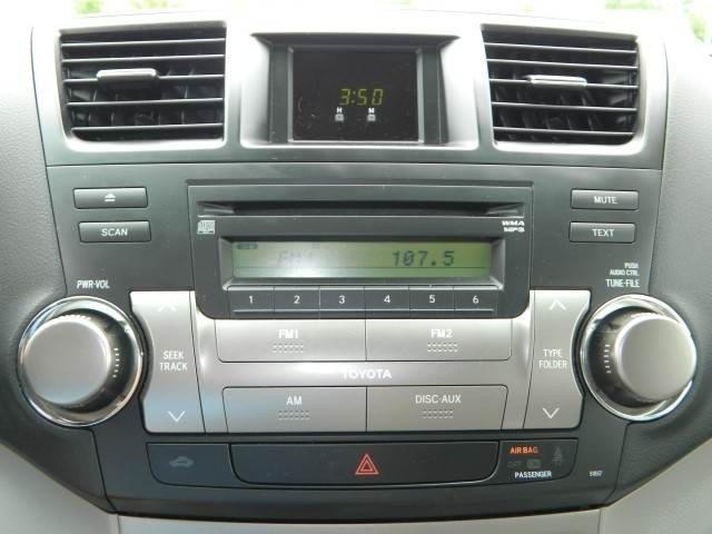 2010 Toyota Highlander Base