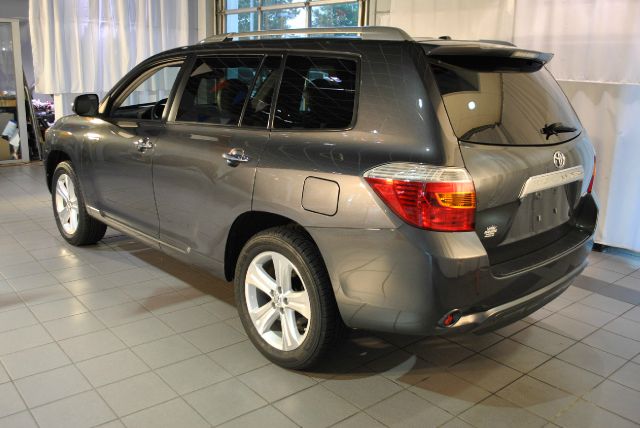 2010 Toyota Highlander Super
