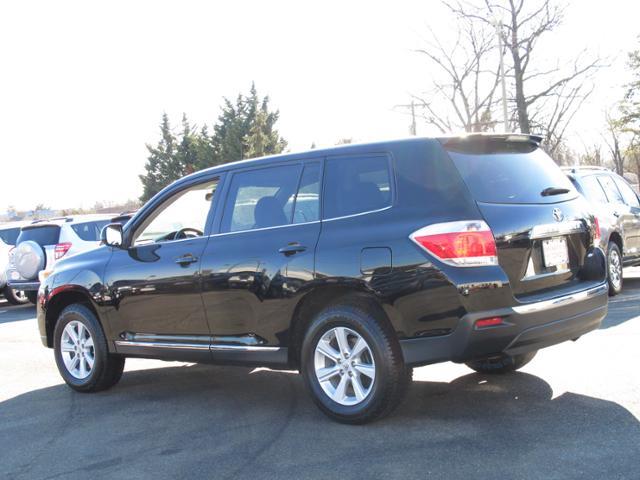 2011 Toyota Highlander Red Line