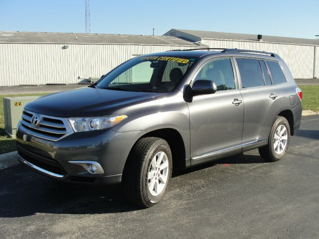 2011 Toyota Highlander SE