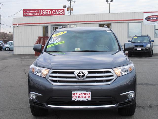 2011 Toyota Highlander SE