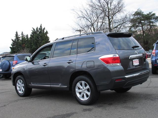2011 Toyota Highlander SE