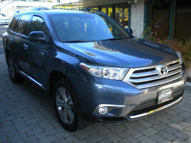 2011 Toyota Highlander Super