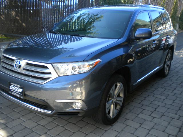 2011 Toyota Highlander Super