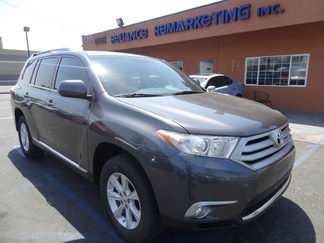 2011 Toyota Highlander 4dr 2.5L Turbo W/sunroof/3rd Row AWD SUV