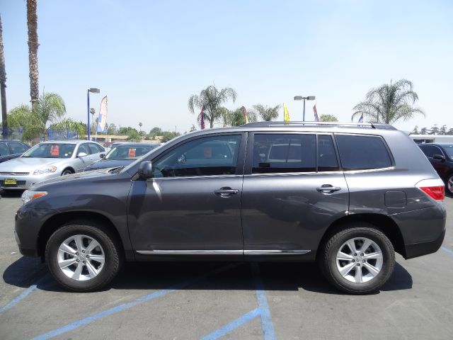 2011 Toyota Highlander 4dr 2.5L Turbo W/sunroof/3rd Row AWD SUV