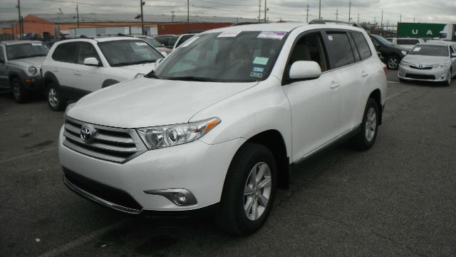2012 Toyota Highlander 4X4 QUAD CAB GAS SLT