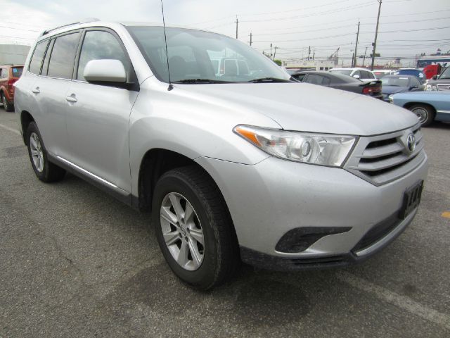 2012 Toyota Highlander 4X4 QUAD CAB GAS SLT