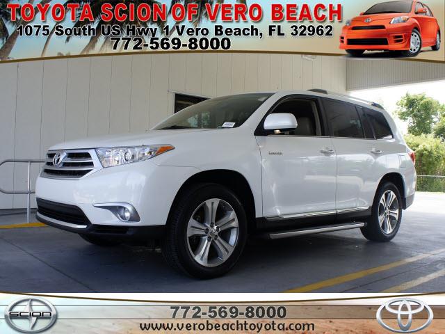 2012 Toyota Highlander LS Flex Fuel 4x4 This Is One Of Our Best Bargains
