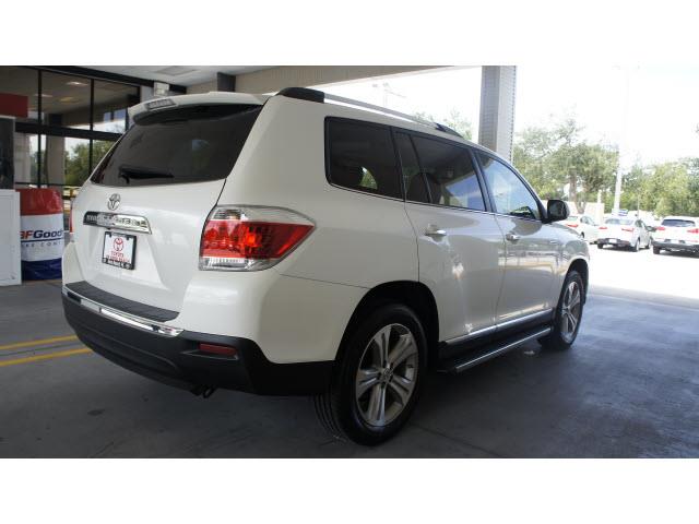 2012 Toyota Highlander LS Flex Fuel 4x4 This Is One Of Our Best Bargains