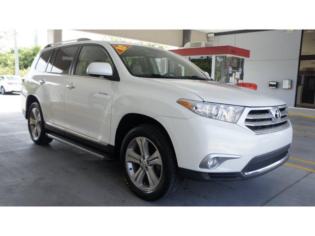 2012 Toyota Highlander LS Flex Fuel 4x4 This Is One Of Our Best Bargains