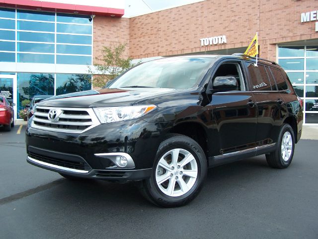 2012 Toyota Highlander 528ia 4dr Sdn Auto Sedan