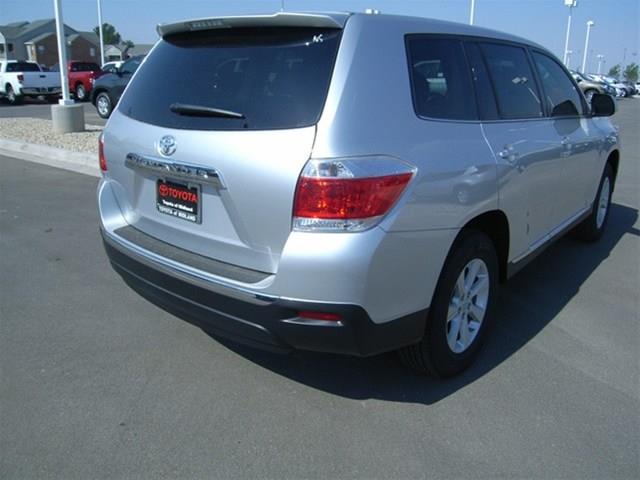 2013 Toyota Highlander Red Line