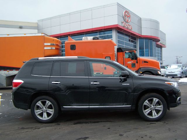 2013 Toyota Highlander Super