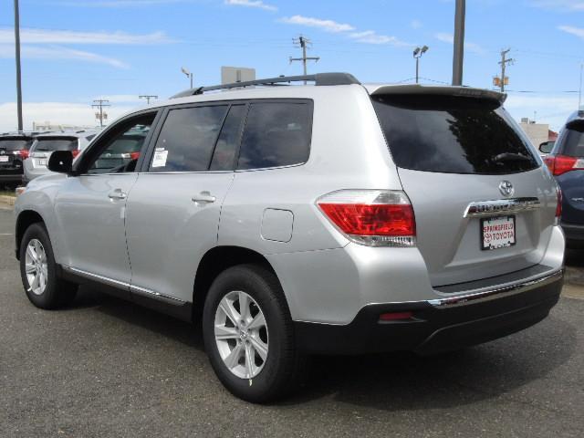 2013 Toyota Highlander SE