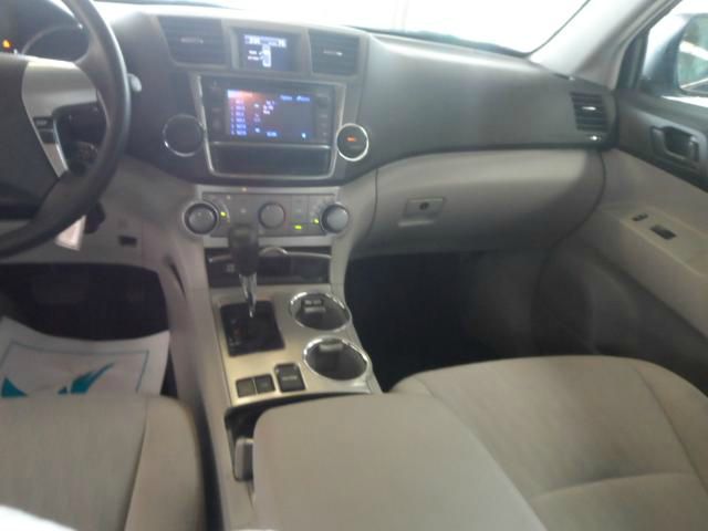 2013 Toyota Highlander XLE Clean Carfaxleathersunroof3rd ROW