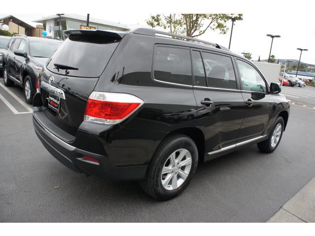 2013 Toyota Highlander HD Reg Cab 131.5 WB C6P