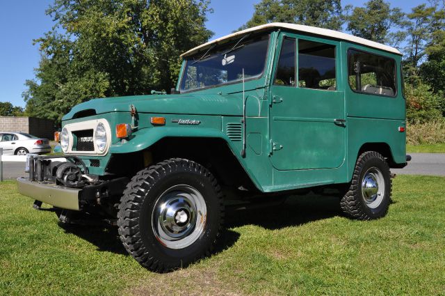 1973 Toyota Land Cruiser SLT 25