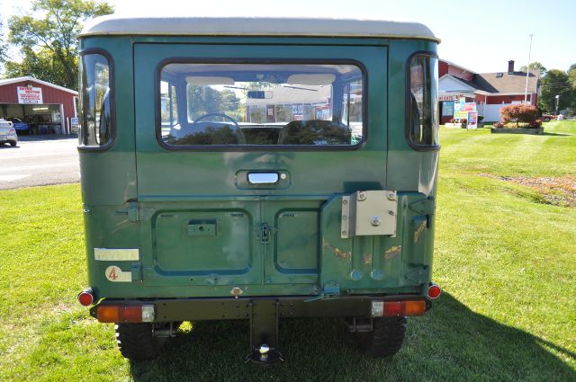 1973 Toyota Land Cruiser SLT 25