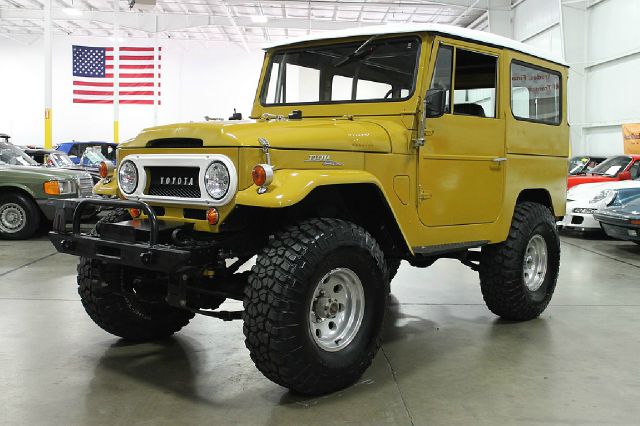 1967 Toyota LandCruiser 4dr Sdn AT (natl) Tech Pkg