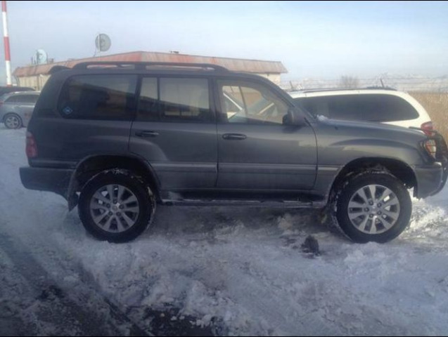 1998 Toyota LandCruiser Ram 3500 Diesel 2-WD