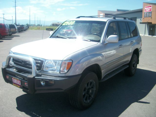 1999 Toyota LandCruiser Ram 3500 Diesel 2-WD