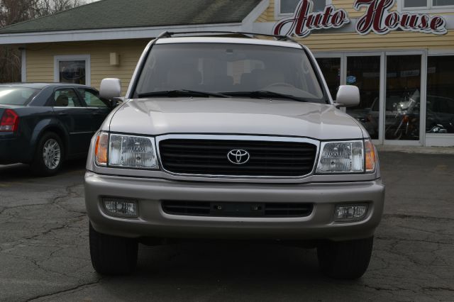 2000 Toyota LandCruiser Ram 3500 Diesel 2-WD