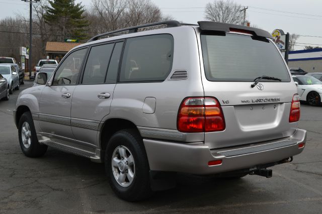 2000 Toyota LandCruiser Ram 3500 Diesel 2-WD