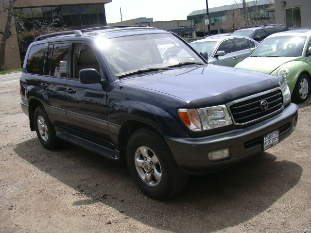 2001 Toyota LandCruiser Ram 3500 Diesel 2-WD