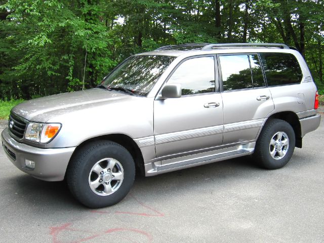 2002 Toyota LandCruiser Ram 3500 Diesel 2-WD