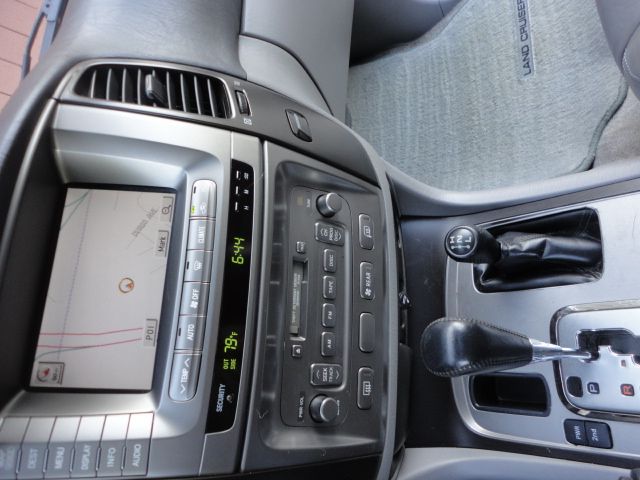 2003 Toyota LandCruiser 4d,ac,pw,sunroof,leather