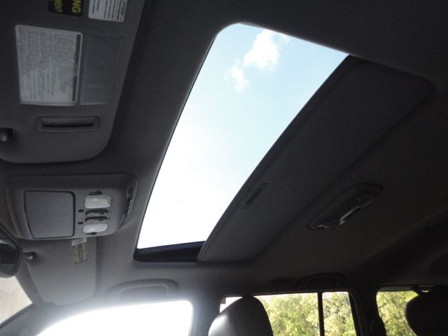 2003 Toyota LandCruiser 4d,ac,pw,sunroof,leather