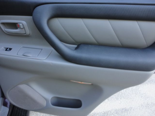 2003 Toyota LandCruiser 4d,ac,pw,sunroof,leather
