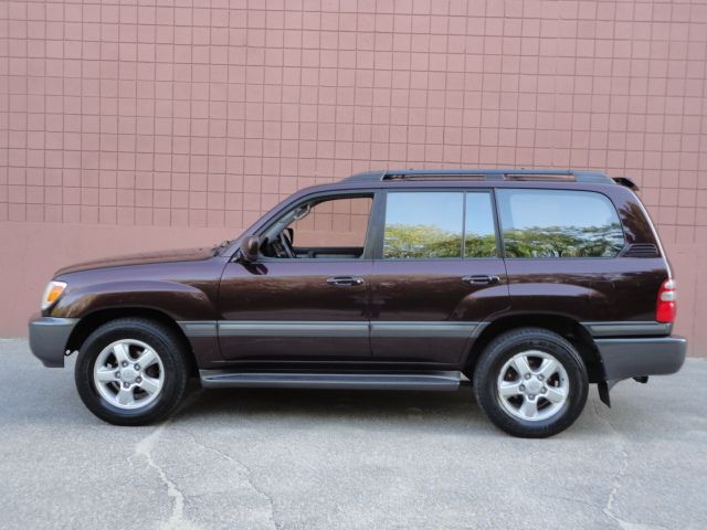 2003 Toyota LandCruiser 4d,ac,pw,sunroof,leather