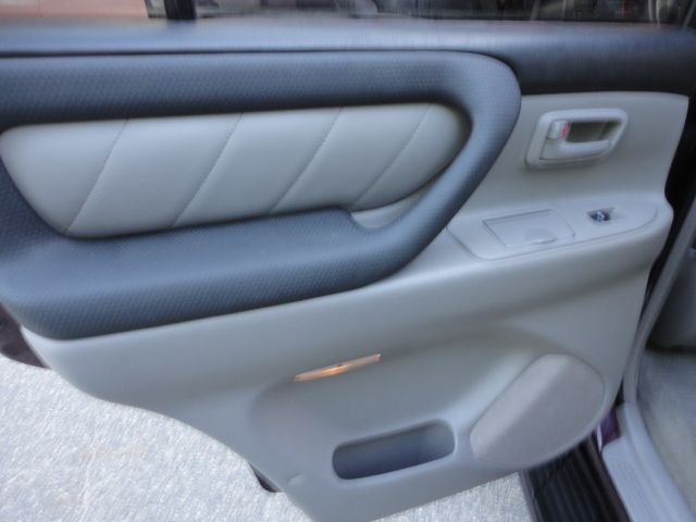 2003 Toyota LandCruiser 4d,ac,pw,sunroof,leather