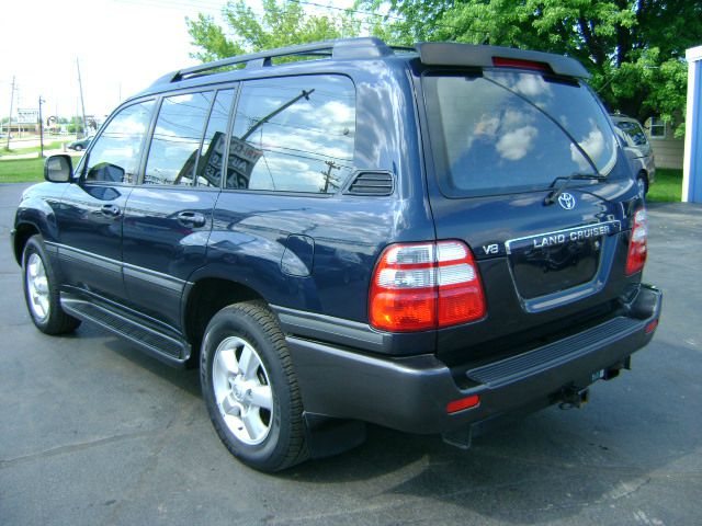 2003 Toyota LandCruiser Ram 3500 Diesel 2-WD