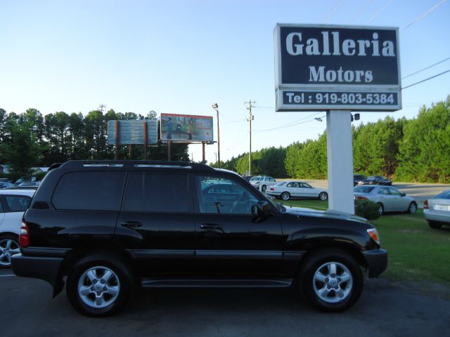 2005 Toyota LandCruiser Ram 3500 Diesel 2-WD