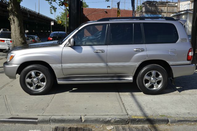 2006 Toyota LandCruiser Ram 3500 Diesel 2-WD