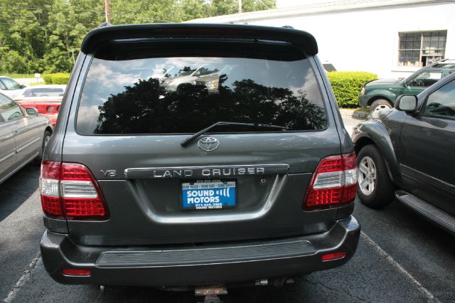 2006 Toyota LandCruiser Ram 3500 Diesel 2-WD