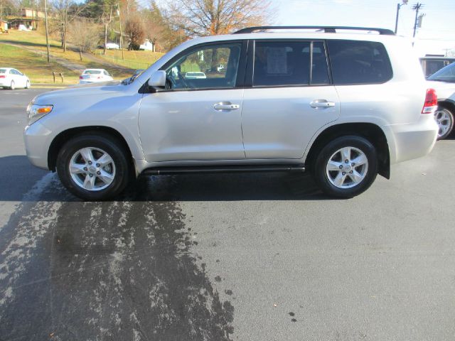 2011 Toyota LandCruiser Ram 3500 Diesel 2-WD