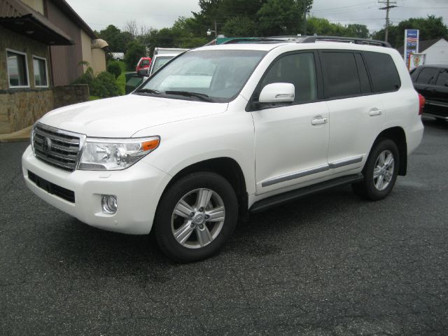 2013 Toyota LandCruiser Ram 3500 Diesel 2-WD