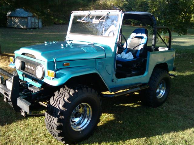 1974 Toyota Land Cruiser 2DR HB AT Scion TC