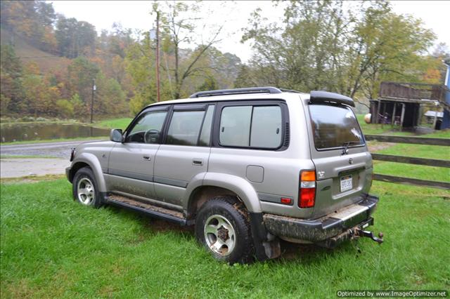 1997 Toyota Land Cruiser 4dr Auto LX Sedan