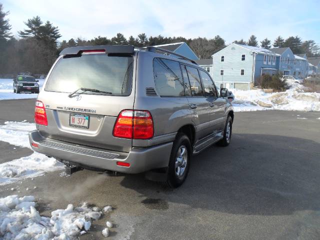 2002 Toyota Land Cruiser Base