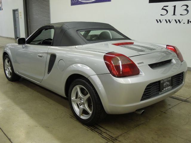 2000 Toyota MR2 Spyder Unknown