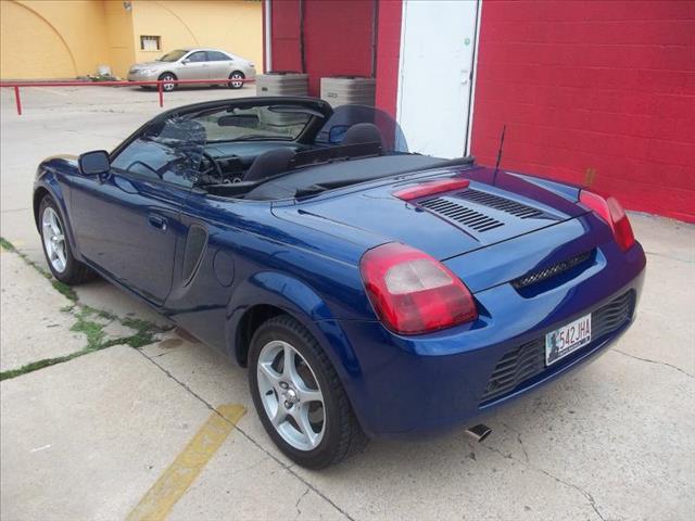 2000 Toyota MR2 Spyder Standard 4X4 Hardtop